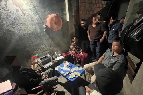 Triệt phá nhiều 'ổ bạc' vùng quê