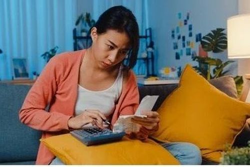 5 mẹo quản lý tiền bạc mà bạn có thể bắt đầu từ hôm nay, cho dù đang nợ nần