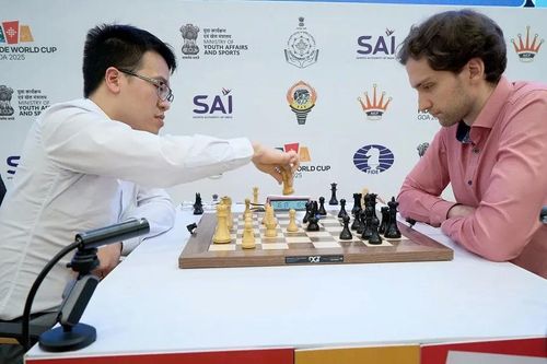 Lê Quang Liêm thua đáng tiếc ở vòng 5 giải World Cup 2025