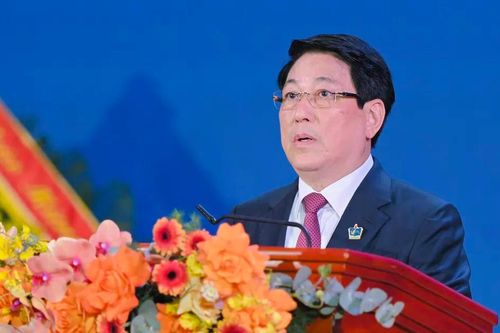 Tri ân các thế hệ nhà giáo vì sự cống hiến to lớn, thầm lặng, nhưng vô cùng cao quý
