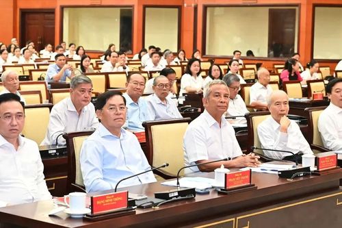 TPHCM học tập, quán triệt Nghị quyết Đại hội đại biểu Đảng bộ lần thứ I