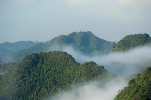 Pù Luông vào mùa mây, khung trời trắng xóa mê hoặc du khách