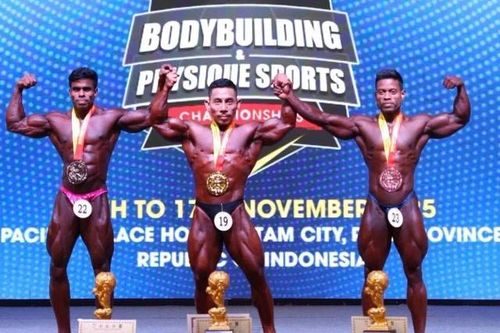Chiến tích lẫy lừng và thể hình vạn người mê của lực sỹ Phạm Văn Mách