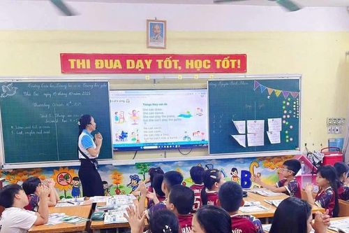 Trường Nguyễn Bỉnh Khiêm sôi nổi chào mừng 43 năm Ngày Nhà giáo Việt Nam