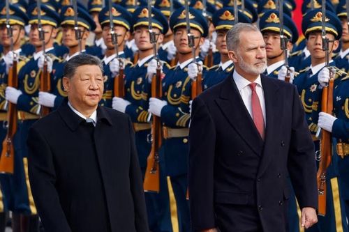 Ảnh ấn tượng: Quốc vương Tây Ban Nha thăm Trung Quốc, Mỹ-Syria 'phá băng', hội nghị khí hậu lớn nhất hành tinh chính thức khai mạc