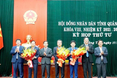 Ông Lê Hồng Vinh giữ chức Chủ tịch, ông Lê Văn Bảo giữ chức Phó Chủ tịch UBND tỉnh Quảng Trị