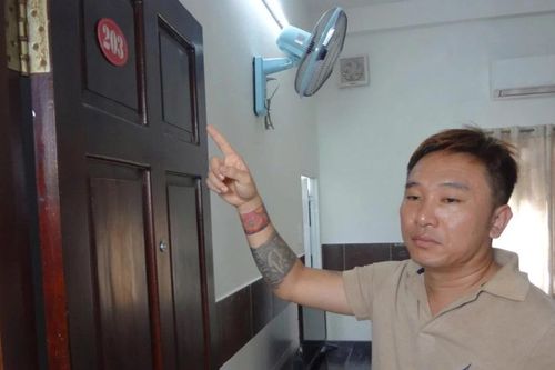 Bị khởi tố vì đưa bạn gái 12 tuổi vào khách sạn
