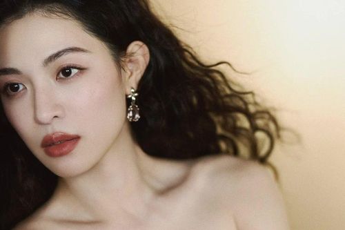 Giải thưởng lớn nhất Trung Quốc: Ai thắng cũng bị chửi