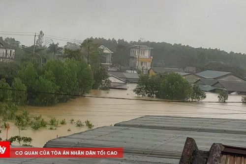 Nước dâng nhanh, Phong Điền sơ tán hàng trăm hộ dân