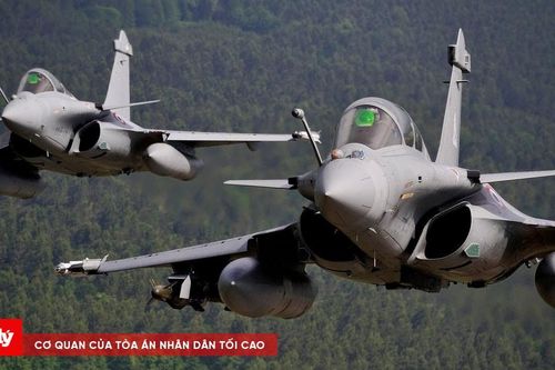 Ukraine dự định mua 100 tiêm kích chiến lược Rafale của Pháp