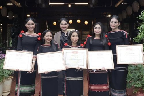 Người trẻ trên cao nguyên giữ gìn, quảng bá văn hóa dân tộc