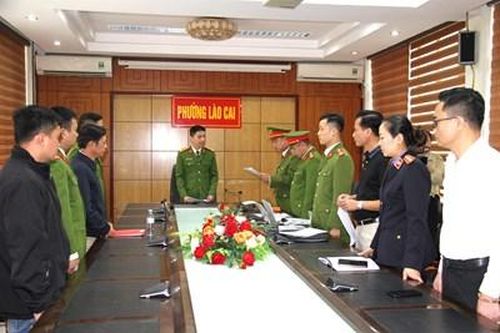 Phê chuẩn khởi tố 4 đối tượng liên quan vụ sập lan can đá sông Hồng ở Lào Cai