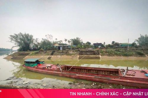 Quyết liệt ngăn chặn 'cát tặc' trên sông Ngàn Phố