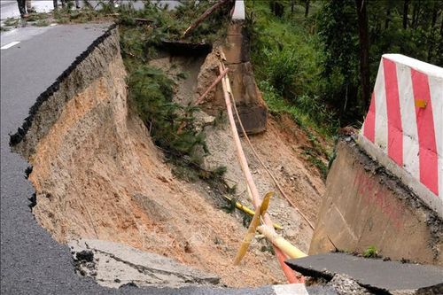 Lâm Đồng công bố tình huống khẩn cấp về thiên tai trên đèo Prenn