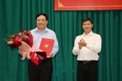 Chủ tịch UBND tỉnh Cà Mau giữ chức Phó Bí thư Tỉnh ủy Đồng Tháp