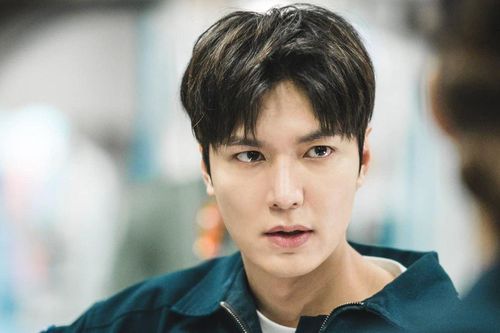 Lee Min Ho bất ngờ bị một sao nữ quấy rối