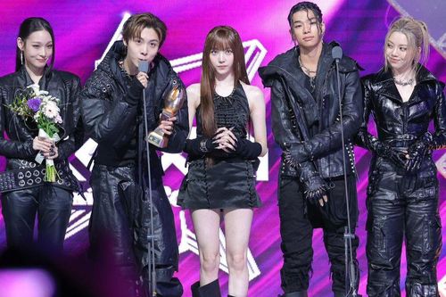 ALLDAY PROJECT thắng Daesang chỉ sau 144 ngày debut do Annie Moon 'chống lưng'?