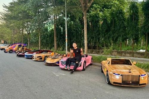Chàng thợ mộc chế tác siêu xe bằng gỗ
