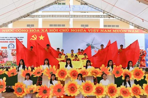 Trường Hoàng Hoa Thám kỷ niệm 20 năm ngày thành lập