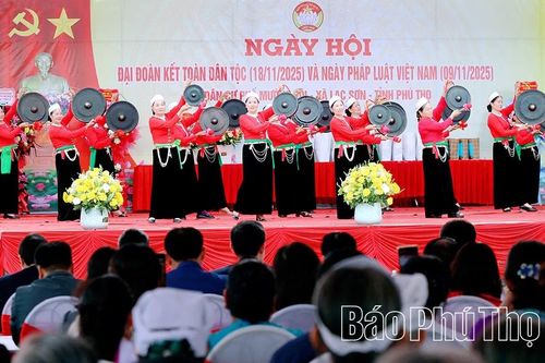 Tiếng chiêng Mường gọi mùa đoàn kết ở phố Mường Vôi