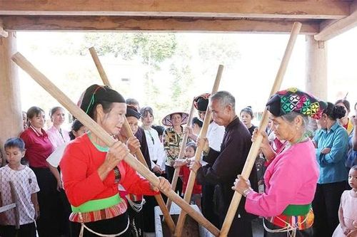 Độc đáo bản sắc văn hóa người Mường xã Khả Cửu