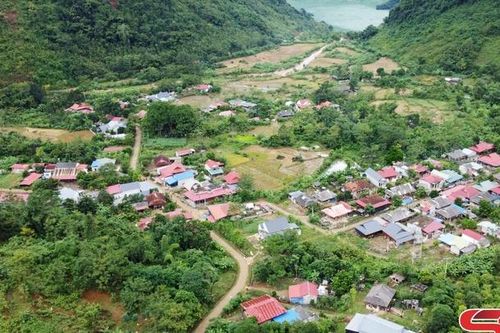 Đổi thay ở bản Un