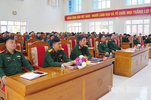 Trên 100 học viên tham gia học tập các nội dung quân sự, quốc phòng địa phương