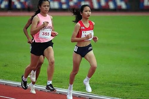Lương Thị Khan bảo vệ thành công HCV 3.000m nữ tại giải vô địch Điền kinh trẻ Đông Nam Á 2
