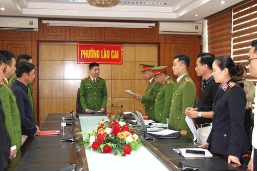 Bắt giữ 4 cán bộ ở Lào Cai liên quan vụ lan can đá gãy đổ sau bão Yagi
