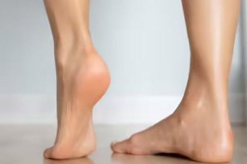 7 dấu hiệu từ bàn chân tiết lộ những căn bệnh tiềm ẩn