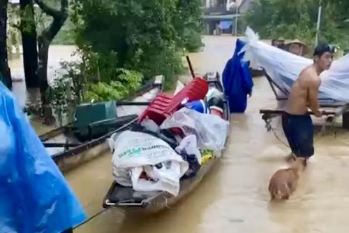 Quảng Trị sơ tán khẩn hơn 200 hộ dân khi lũ dâng nhanh