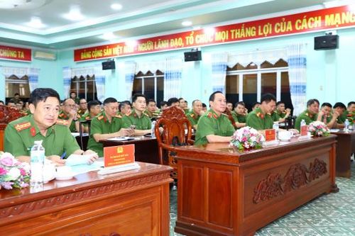 Tập huấn chuyên sâu điều tra, khám nghiệm hiện trường vụ cháy nổ năm 2025