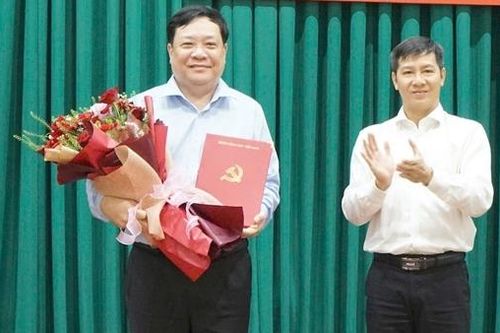 Chủ tịch UBND tỉnh Cà Mau làm Phó Bí thư tỉnh Đồng Tháp