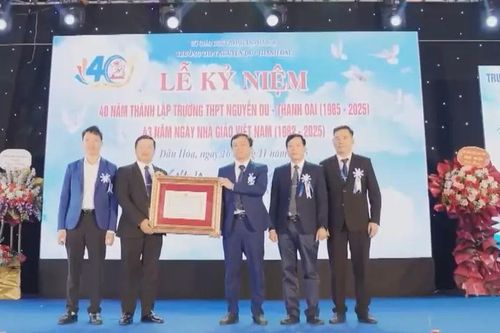 Trường THPT Nguyễn Du đạt chuẩn Quốc gia mức độ 2