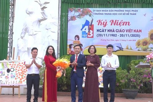 Trường THCS Đề Thám tổ chức Lễ kỷ niệm 43 năm Ngày Nhà giáo Việt Nam 20/11