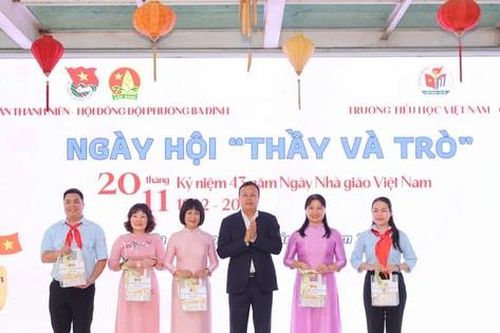 Tri ân đội ngũ giáo viên làm công tác Đoàn - Đội phường Ba Đình