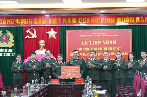 'Mệnh lệnh từ trái tim' của Công an Hà Nội đến với nhân dân và đồng đội tỉnh Sơn La