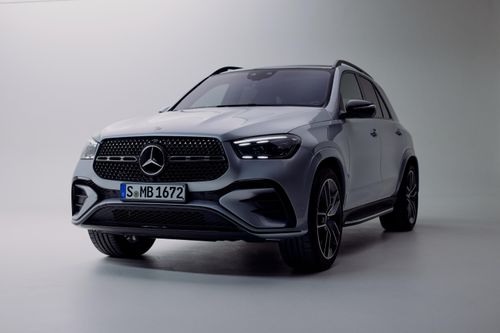 Mercedes-Benz GLE 400 e 4MATIC - PHEV hạng sang giá gần 4,7 tỷ đồng