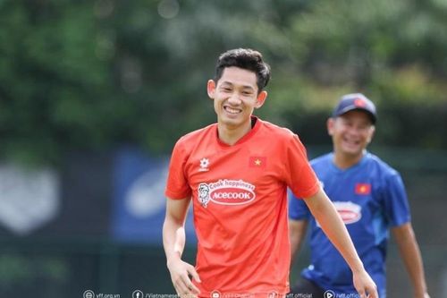 Tiền vệ đội tuyển Việt Nam tự tin trước trận đấu với Lào