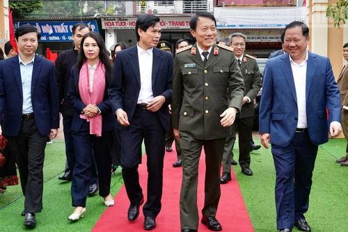 Bộ trưởng Công an dự Ngày hội Đại Đoàn kết toàn dân tộc tại Lạng Sơn