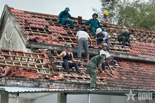Đà Nẵng: Nỗ lực khắc phục hậu quả lốc xoáy, mưa lũ