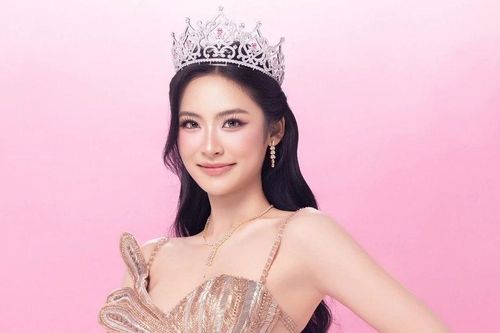 Á hậu 2 'Hoa hậu Việt Nam 2024' Vân Nhi chia sẻ khoảnh khắc đặc biệt khiến thầy cô tự hào