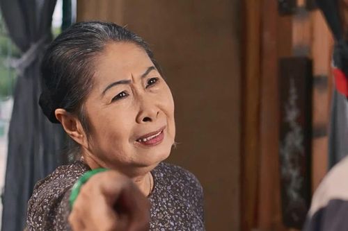 NSƯT Kim Phương 'thẳng tay' tát Thái Hòa