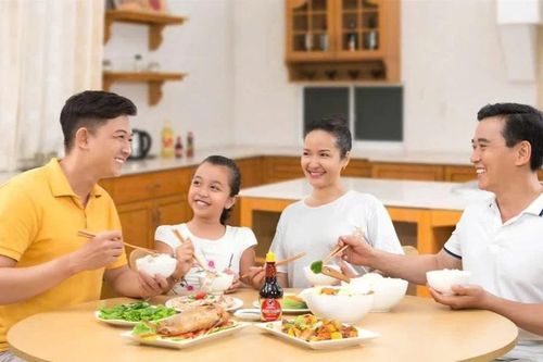 Hạnh phúc gia đình bắt đầu từ mâm cơm chung