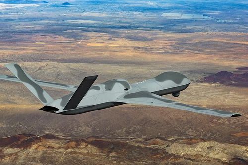 Phi công Mỹ lần đầu điều khiển UAV phối hợp tác chiến cùng F-22