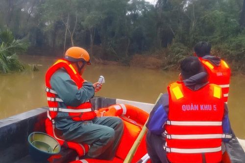 Tìm thấy thi thể người đàn ông bị nước lũ cuốn trôi