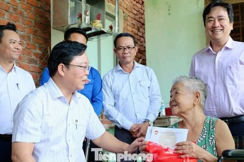 Đà Nẵng vận động hàng trăm tỷ đồng cho công tác cứu trợ và an sinh xã hội