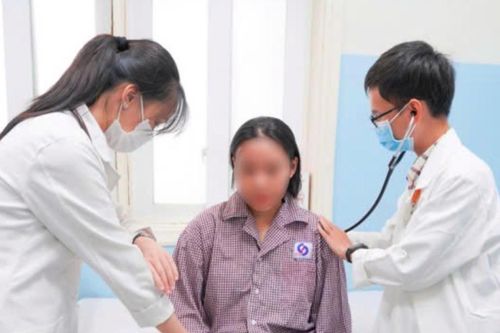 Cúm A 'leo thang', mẹ bầu hoang mang trước mùa dịch