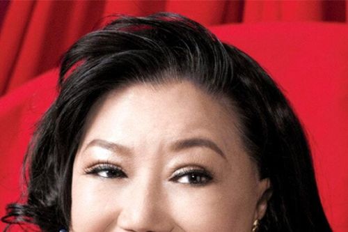 Hai thế hệ Kim Cương: Từ 'kỳ nữ' sân khấu đến siêu mẫu