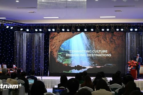 Việt Nam trước những kinh nghiệm quốc tế về phát triển du lịch bền vững